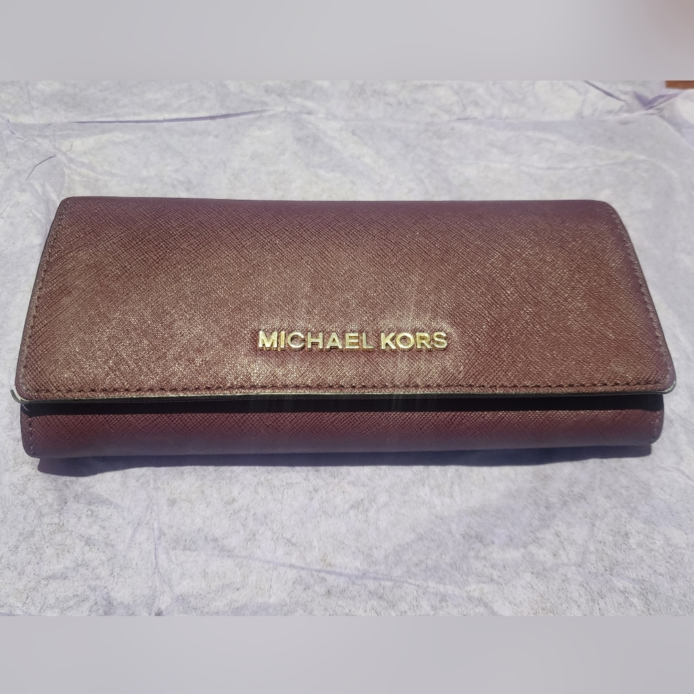 Michael Kors Wallet Merlot Leather GUC